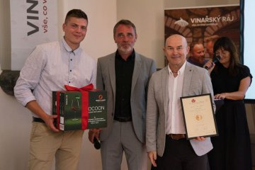 Mrva & Stanko 3 Burgundy and Sauvignon champions OENOFORUM 2024